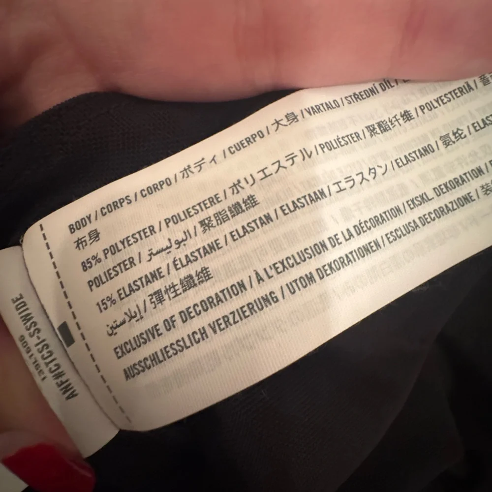 Abercrombie & Fitch Mesh Draped of the shoulder top - Picture 2 of 5